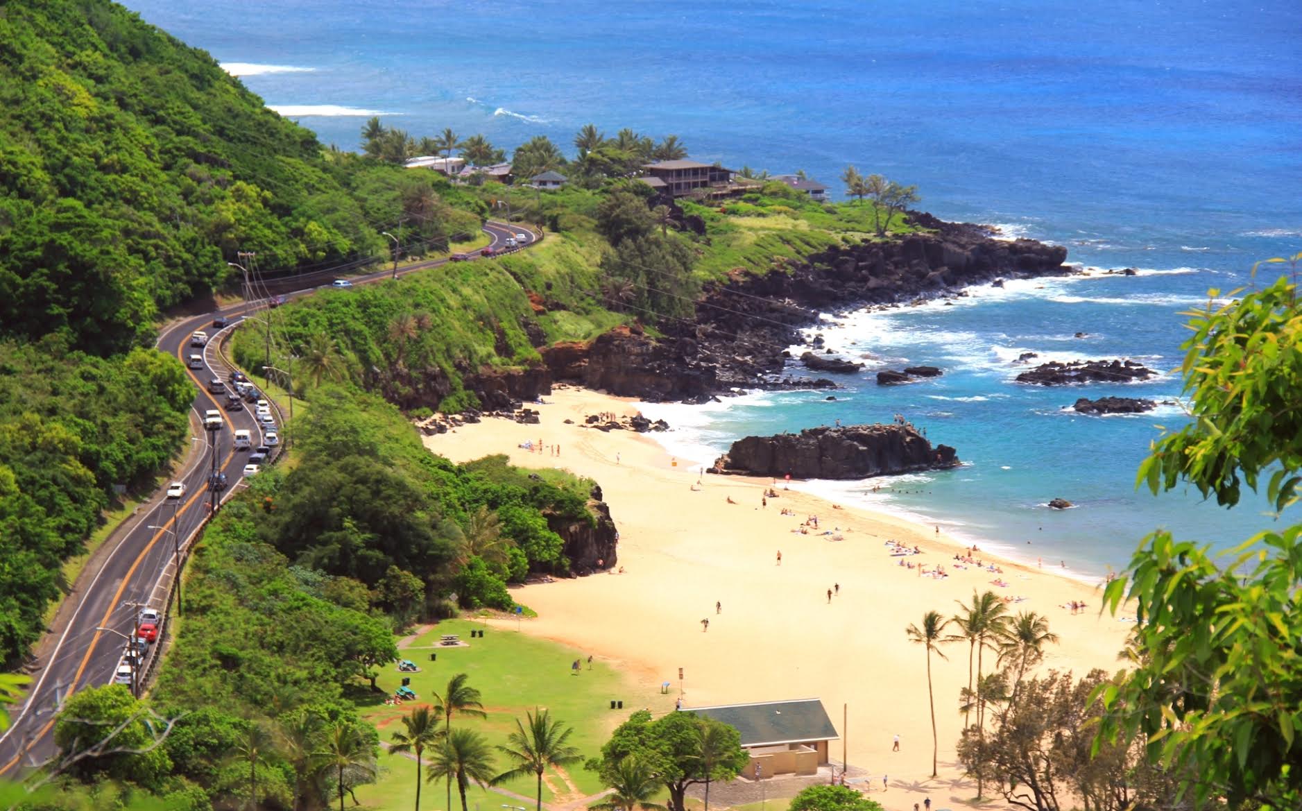 What You Must Do in North Shore, Oahu - Kono's Restaurants