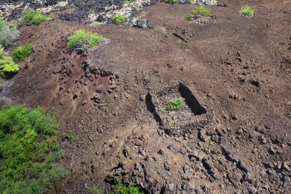 Burial sites close to the shoreline