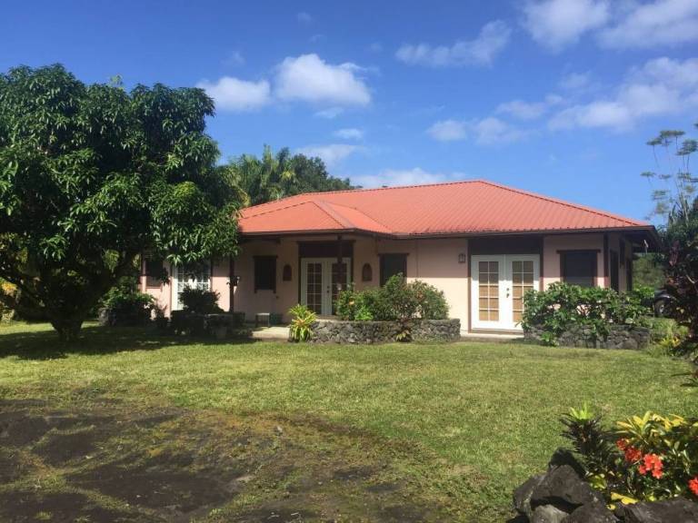 Affordable Luxury in Hawaiian Paradise Park "HPP" Hawaii Real Estate