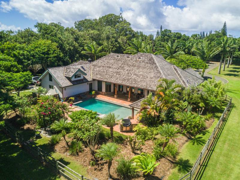 Sitting in the heart of Kilauea, Ben Welborn and Tiffany Spencer recently sold this home for $2.35M.