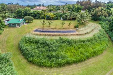 Hawi home on one acre