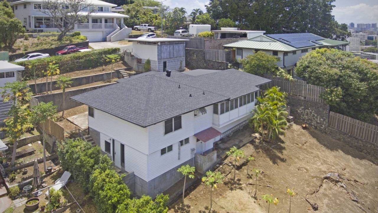 Just Listed TwoStory Home in Makiki Heights! Hawaii Real Estate