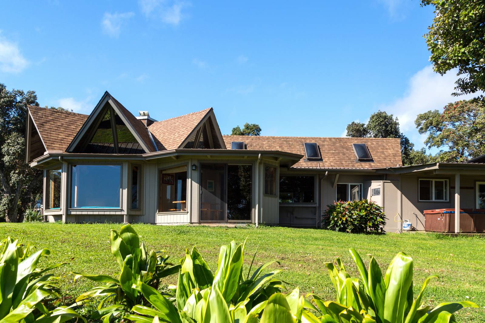 Multi Dwelling 5Acre Property in Hamakua with Astonishing Ocean Views