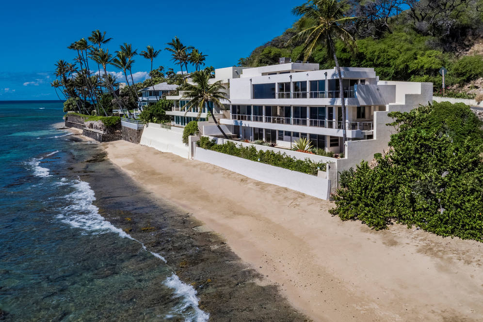 VIDEO Contemporary Oceanfront Diamond Head, Oahu Home for Sale