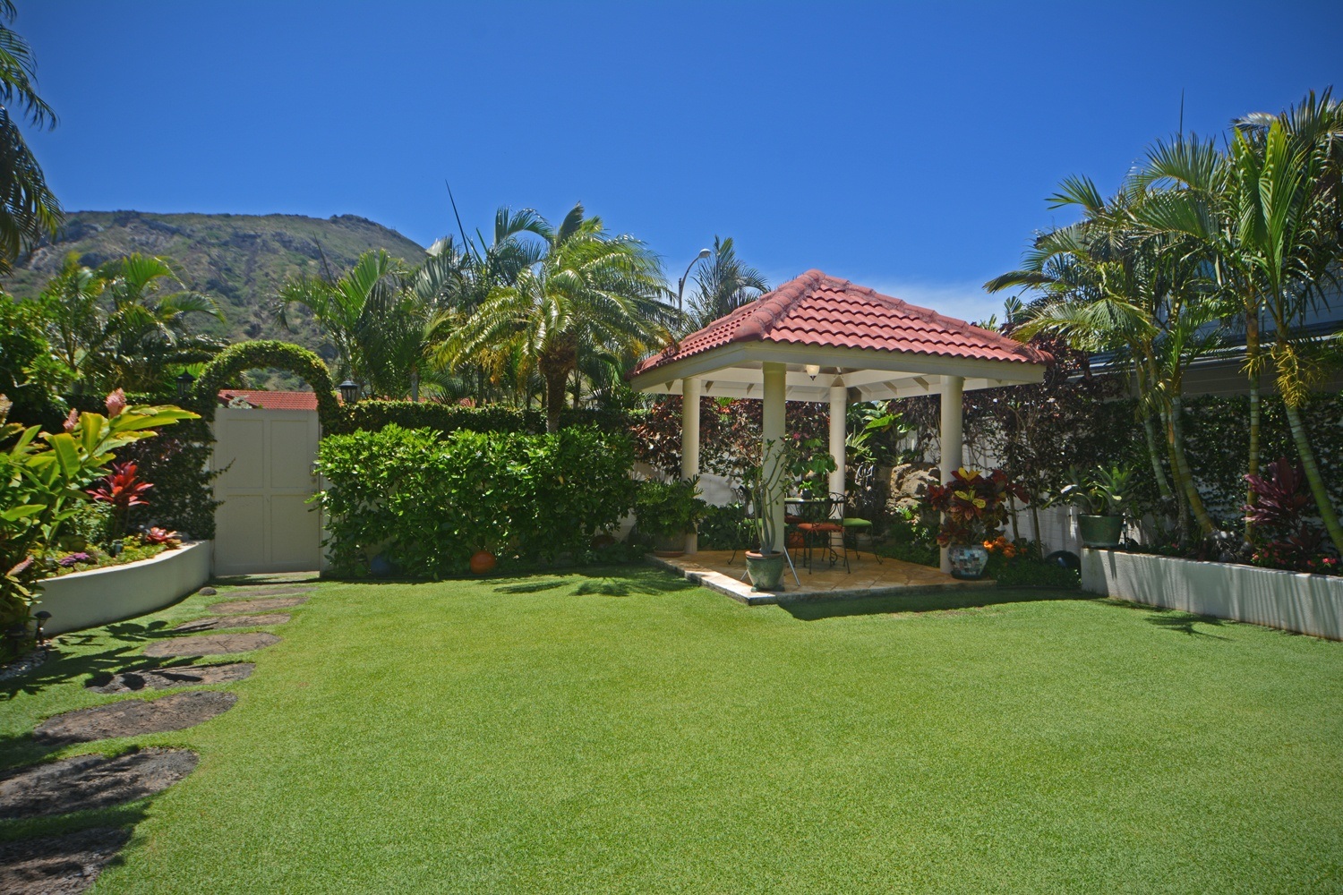 Come Live In Mariners Cove In Hawaii Kai Hawaii Real Estate Market