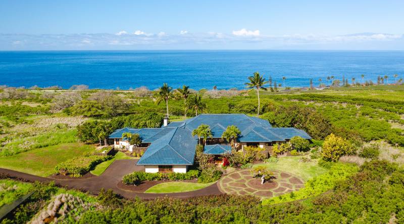 Puakea Bay Ranch almost oceanfront home