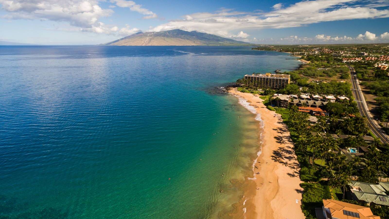 Boutique Penthouse Condo Just Steps From WorldRenowned Keawakapu Beach