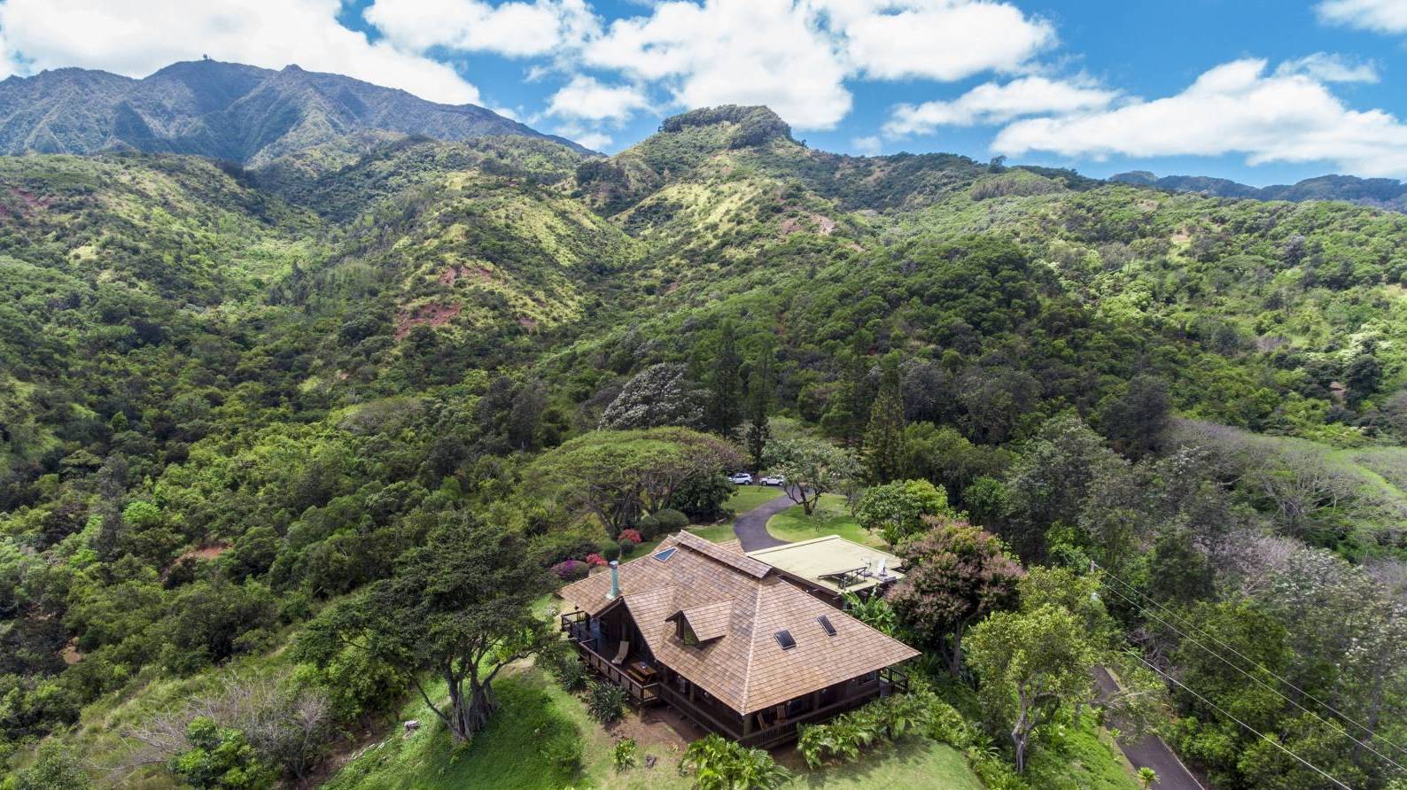 North Shore, Waialua Agricultural Estate A Day in the Life Hawaii