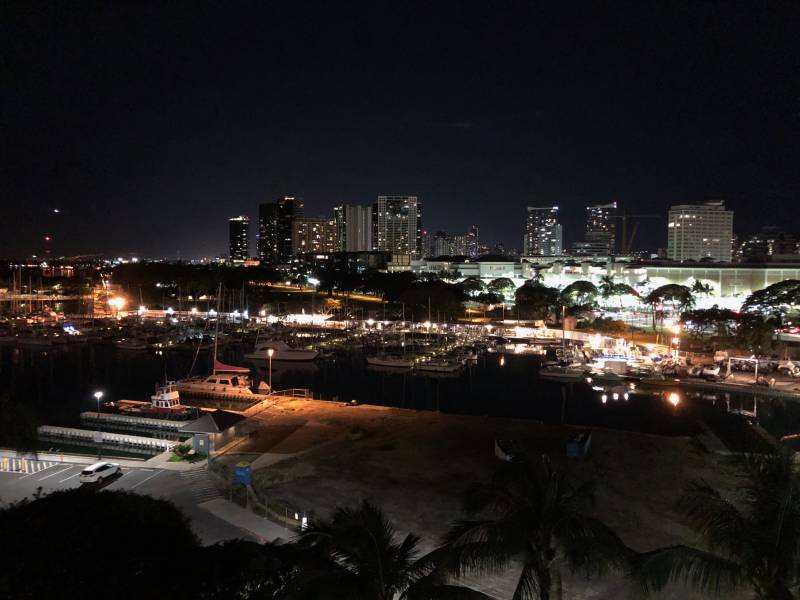 Honolulu city lights