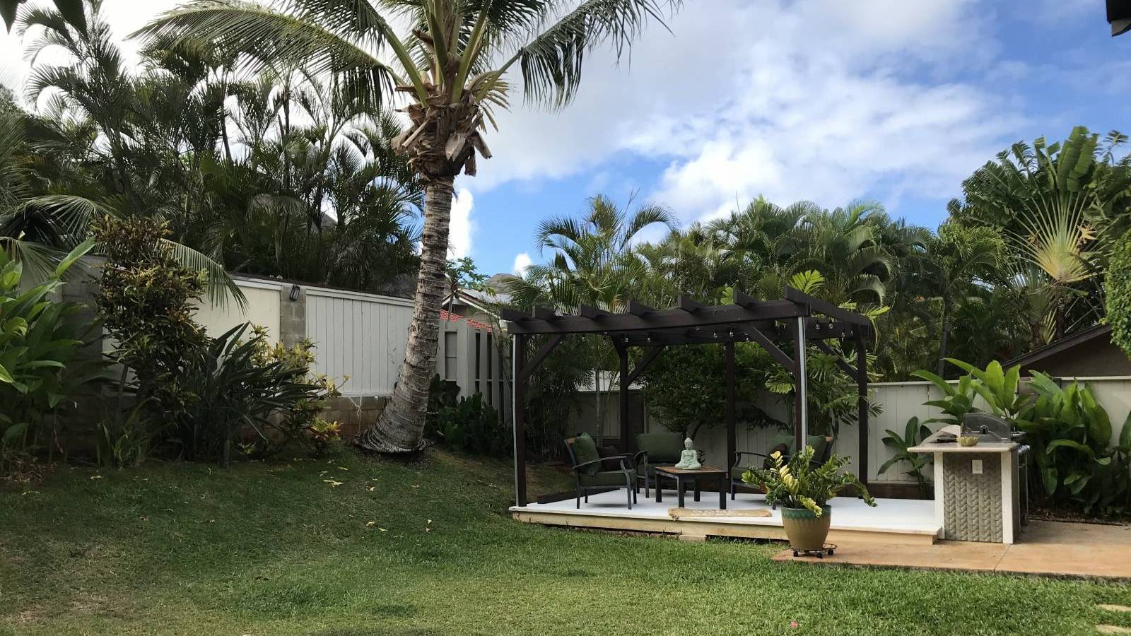 Single Family Homes For Sale in Hawaii Kai Hawaii Real Estate Market