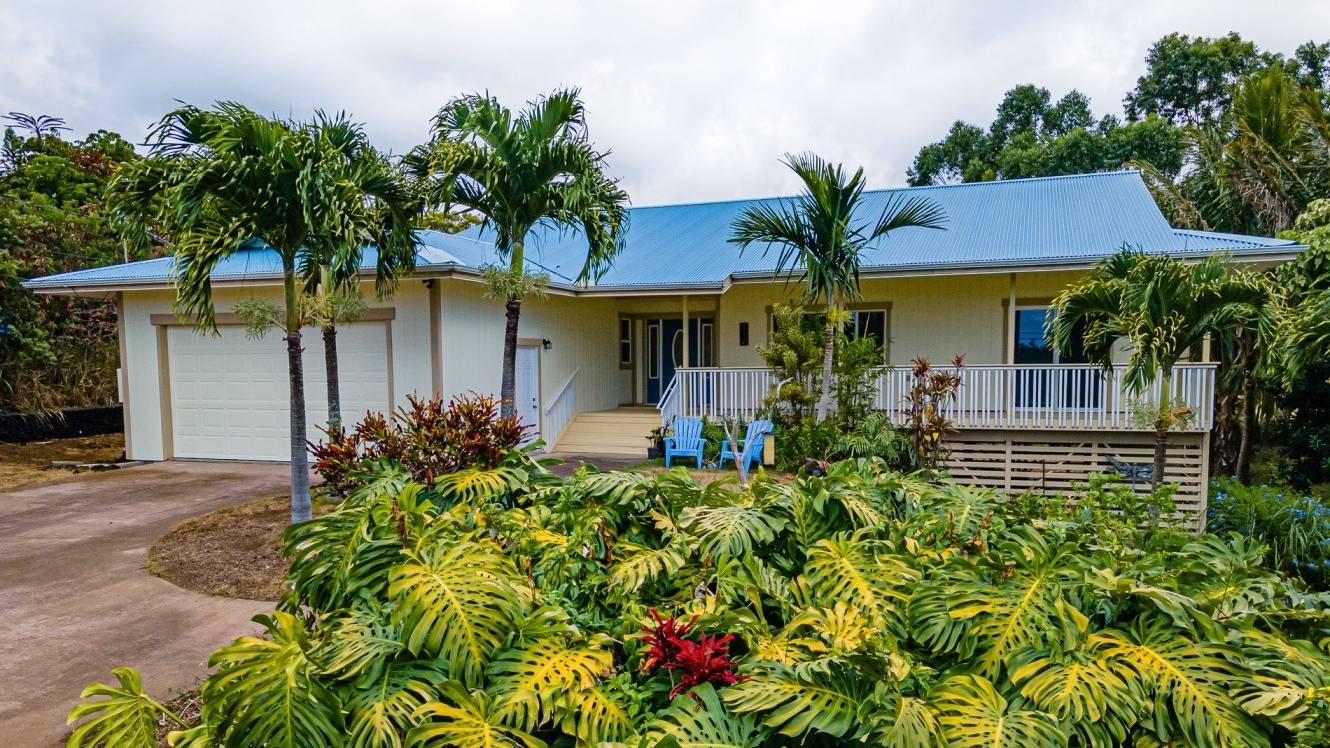 Recently Updated Home in Discovery Harbour Hawaii Real Estate Market