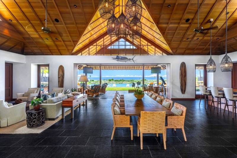 hawaii island estate with ocean views