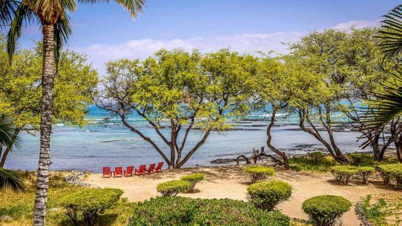 beachfront home on hawaii island for sale