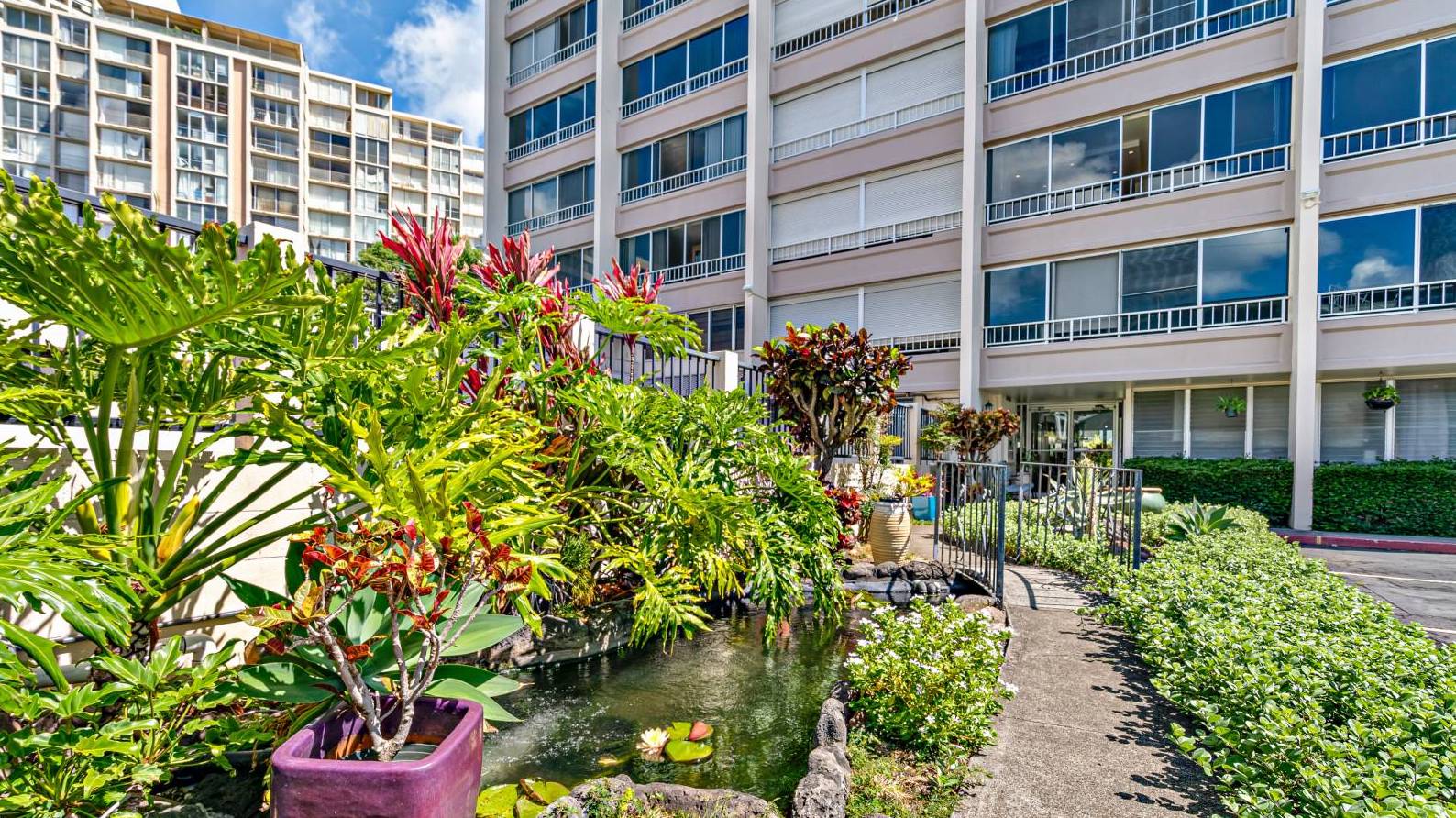 Makiki Royal Condo Listing Active Hawaii Real Estate Market & Trends