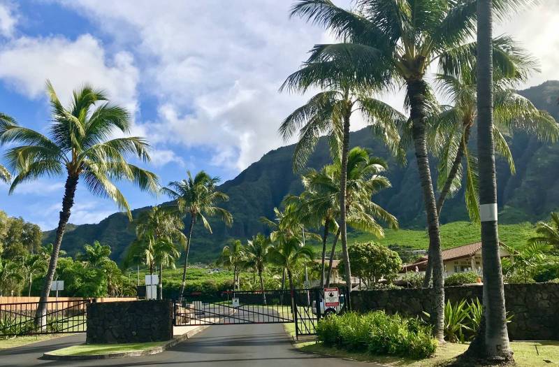 resort zoned community on oahu gate with mountain views
