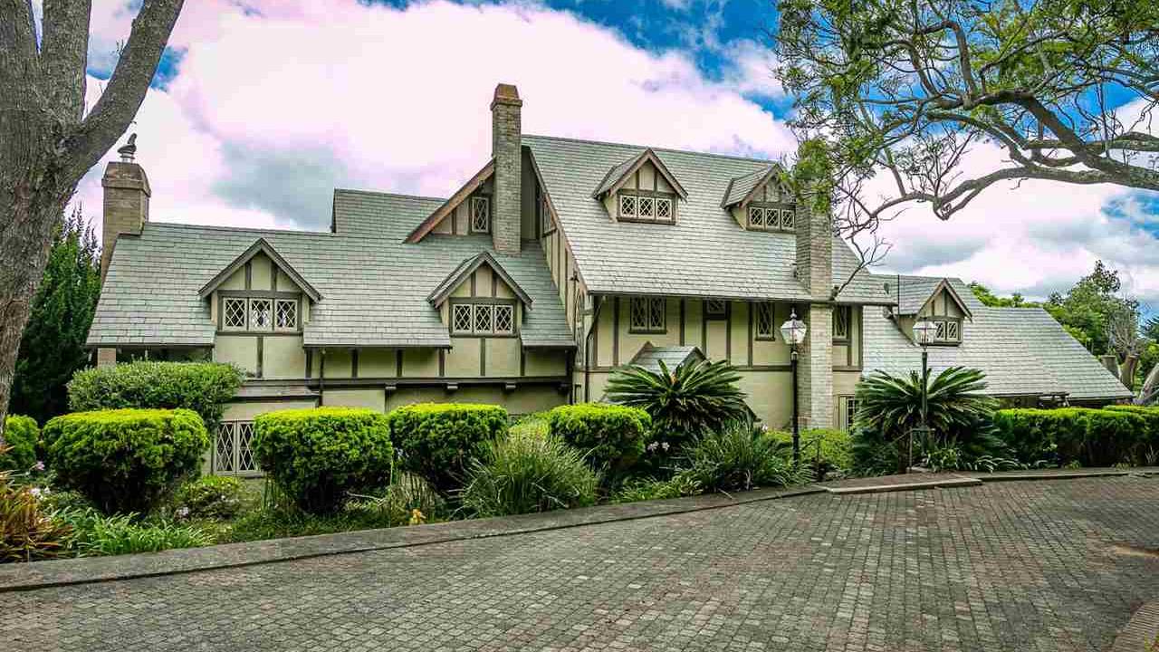 Elegant Estate in Kula, Maui Hawaii Real Estate Market & Trends