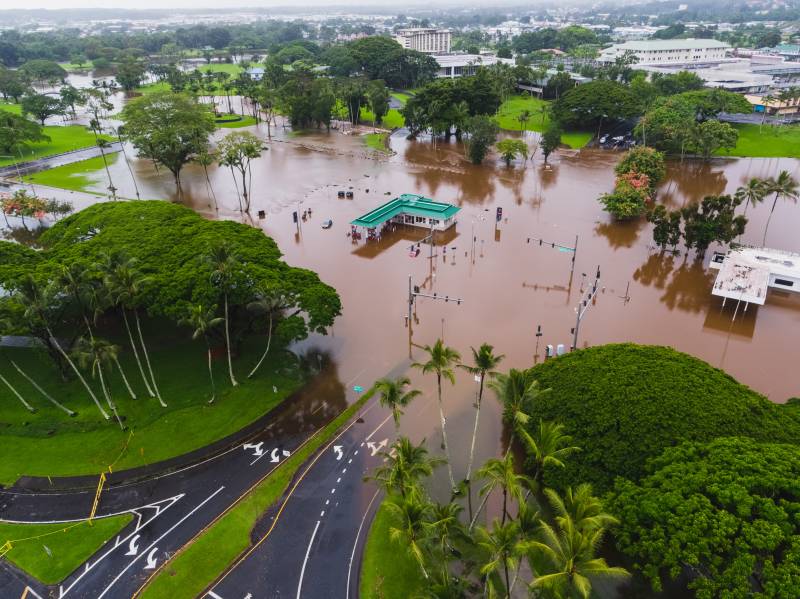 Flooding,In,Hawaii,After,A,Hurricane,Brought,Record,Amounts,Of