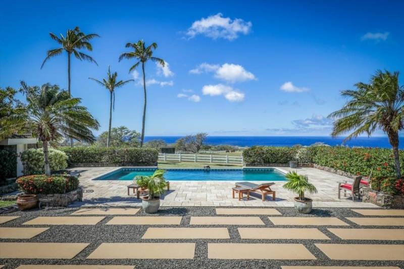 Equestrian estate with pool and ocean view Hawi Hawaii