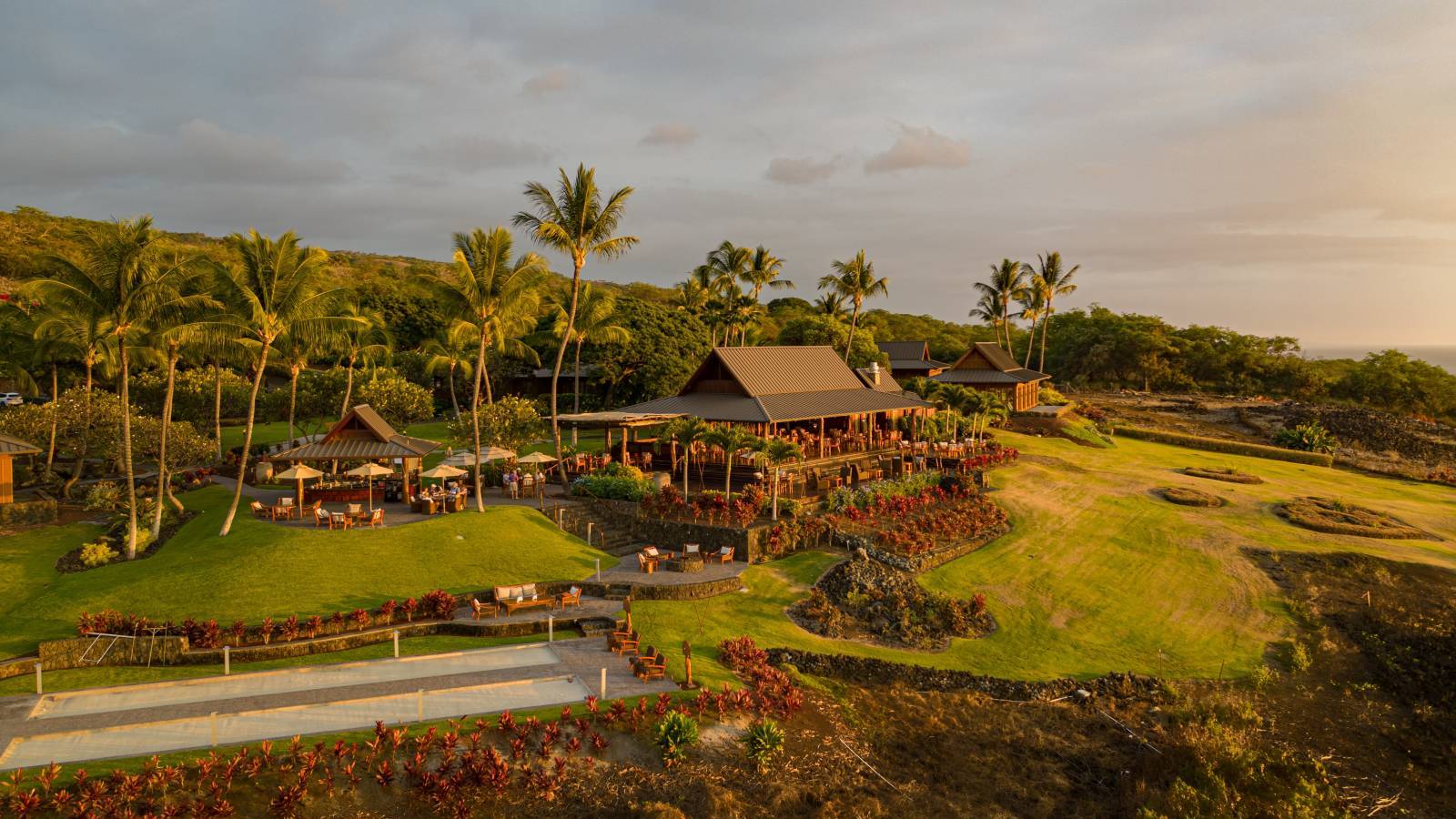 Luxury Lifestyle Offered at Hokulia’s Private Club Community - Hawaii ...