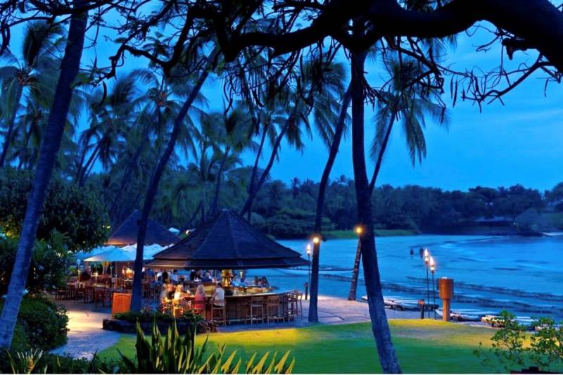 mauna kea resort at twilight