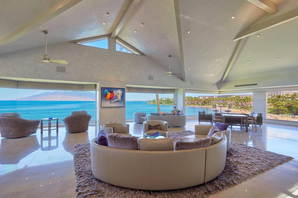 luxury home with big ocean view from living room