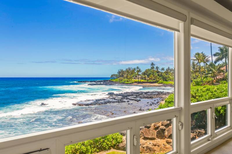 ocean front home on kauai