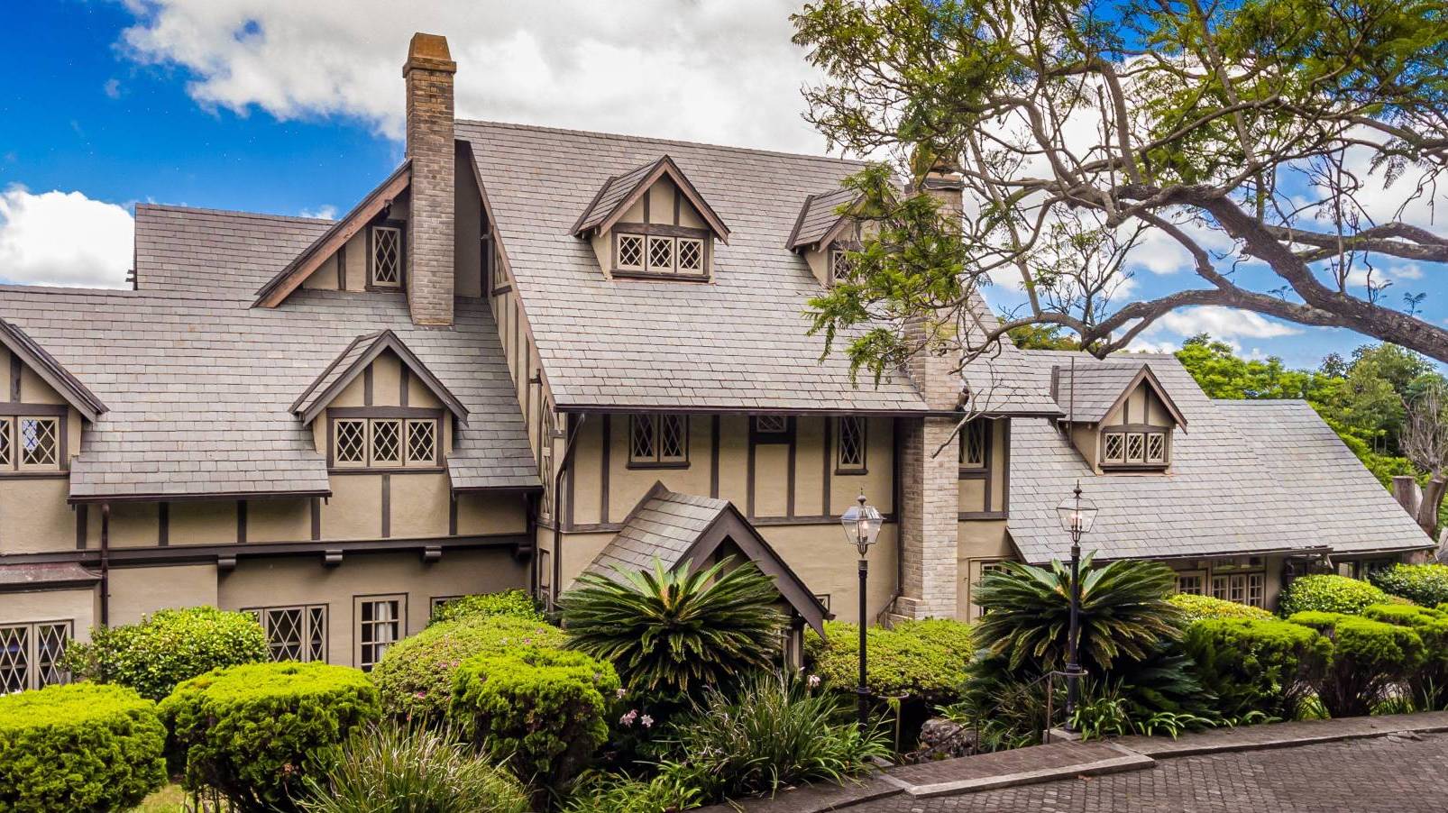 Upcountry Maui Lifestyle Puuhonua Estate in Kula Hawaii Real Estate