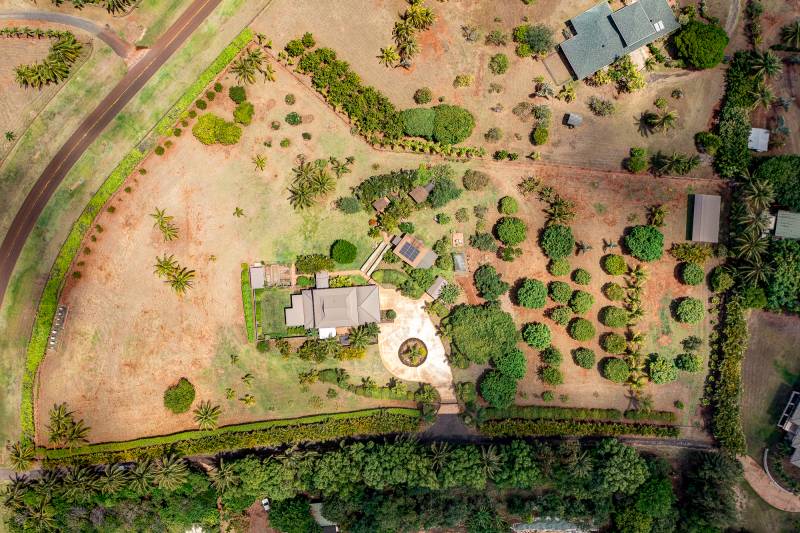 aerial view of kauai Aliomanu estate