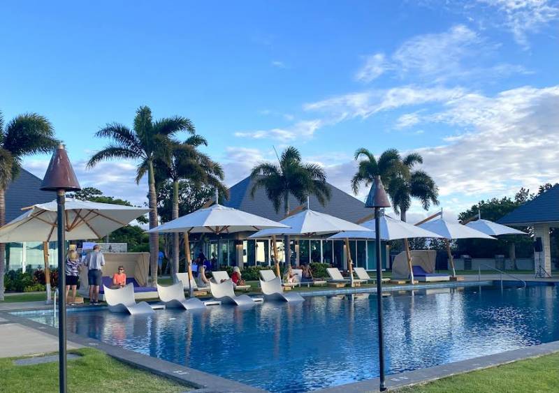 luxury pool at mauna kea resort