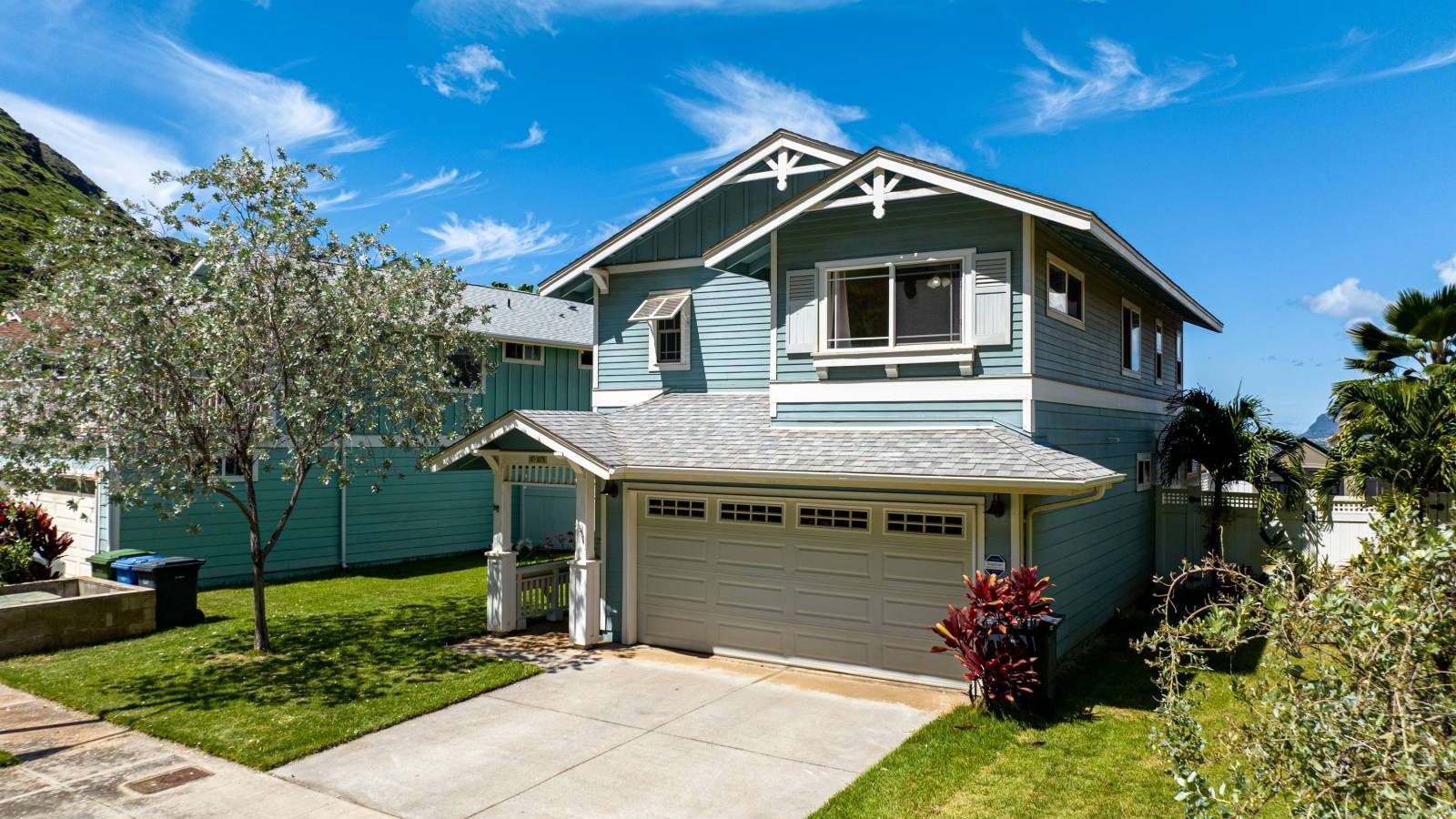 Mountain, Ocean, & Sunset Views in Maili's Sea Country Hawaii Real Estate Market & Trends