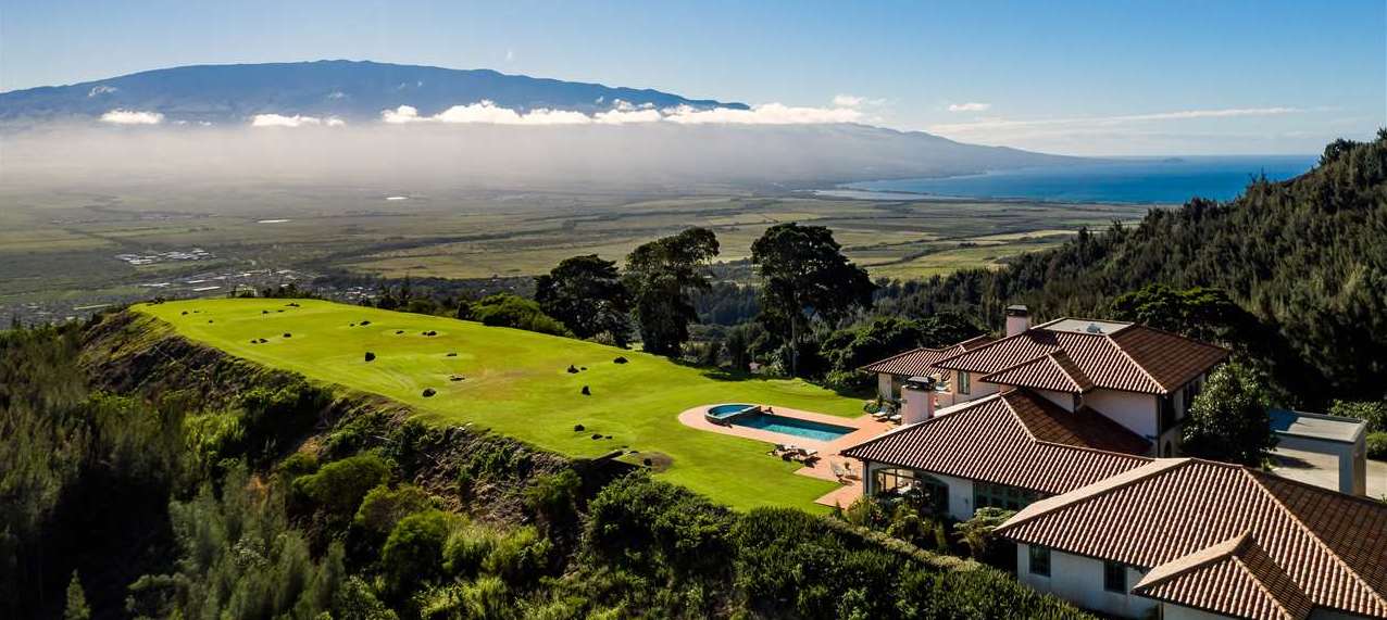 Ultimate Privacy with Sweeping Ocean and Mountain View Hawaii Real