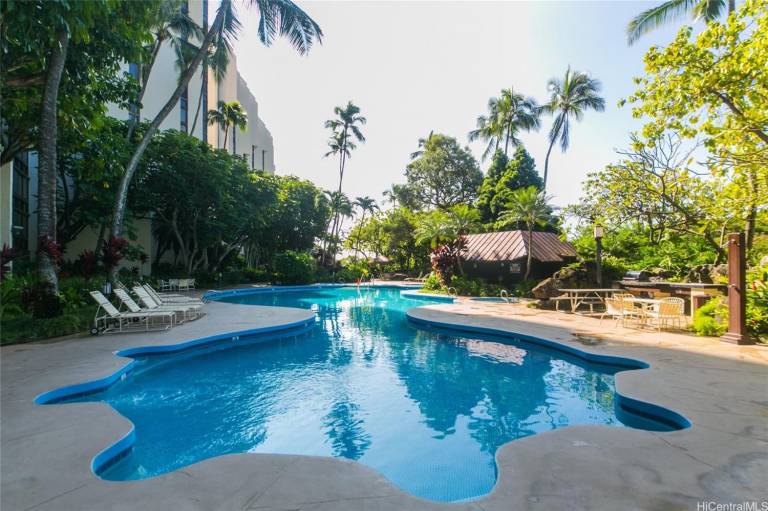 New Listing: Ground Floor Mauna Luan Unit With A Pool View - Hawaii 