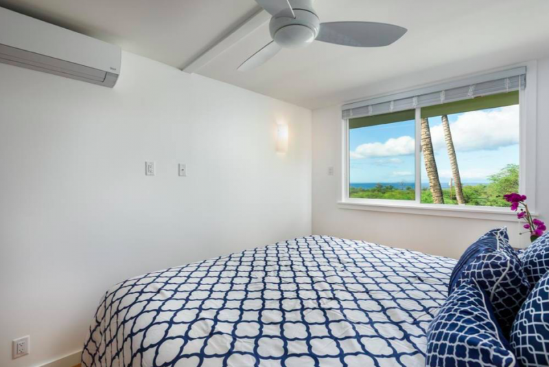 ocean view bedroom in maui condo