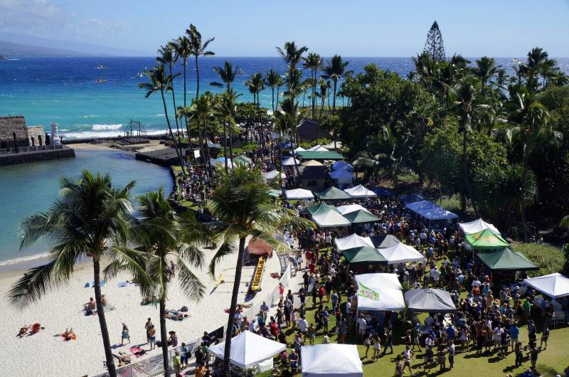 kona food and drink festival on the beach on hawaii island