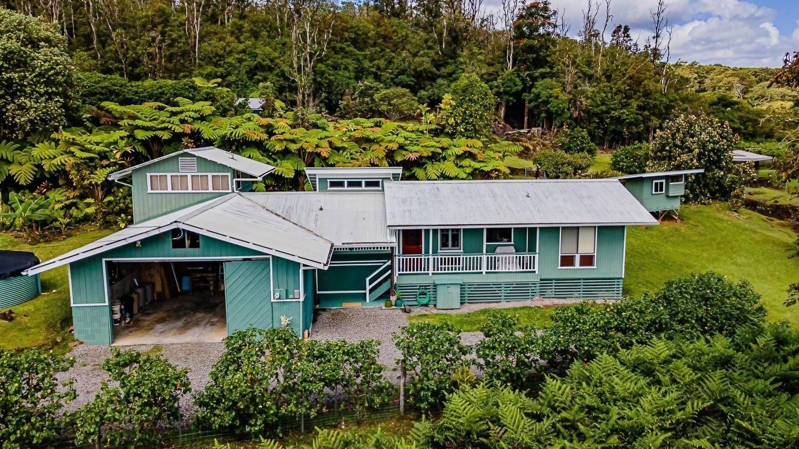 New Condition Hilo Country Cottage, A Gardener's Delight Hawaii Real