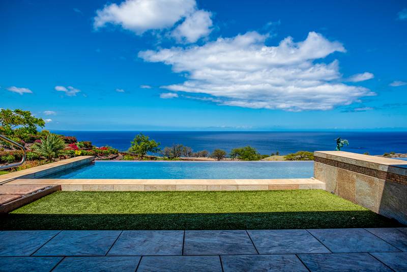 Kohala Ranch Estate pool with Ocean View