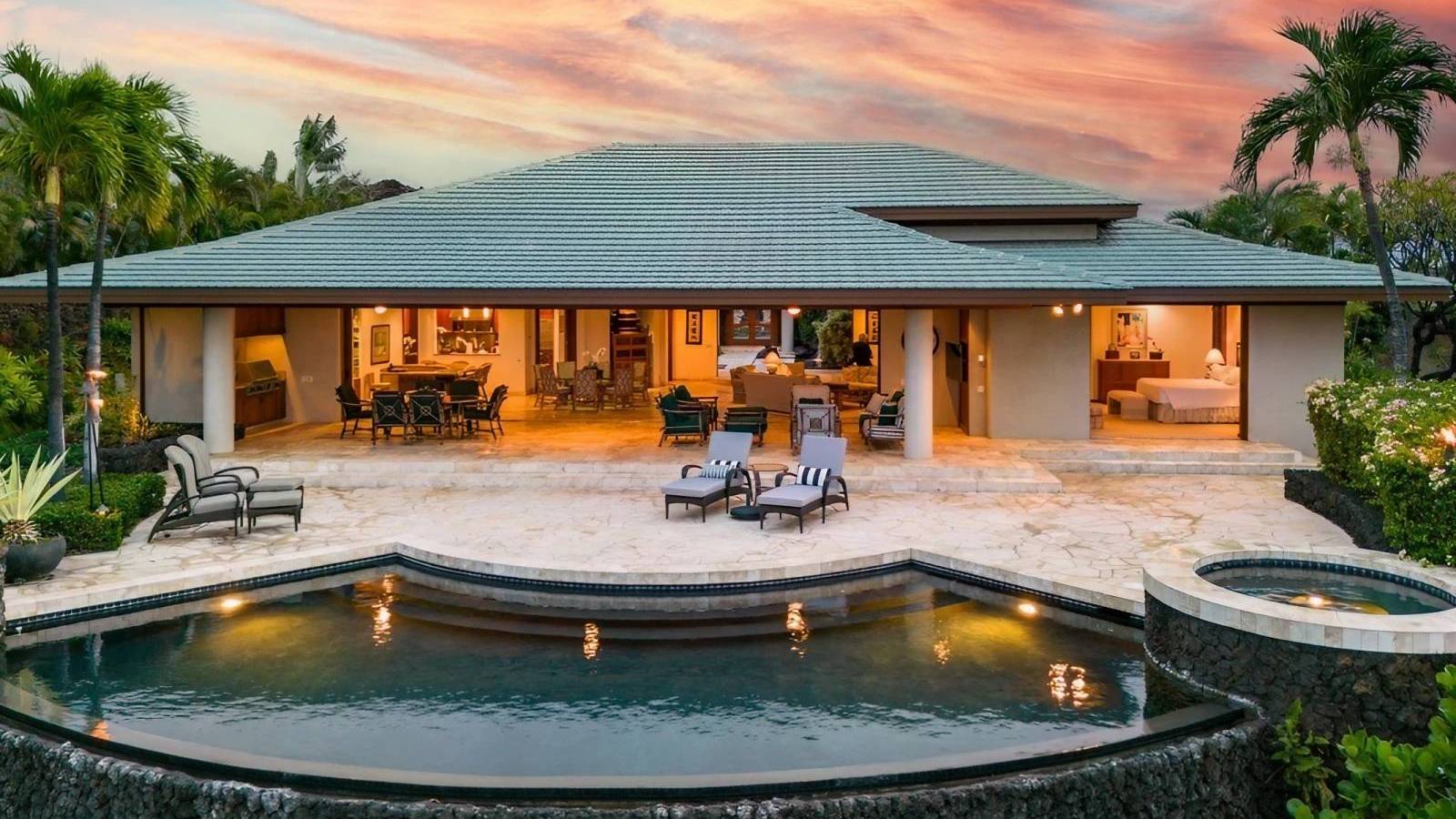 Listing at 49 Black Sand Beach Within Mauna Lani Resort