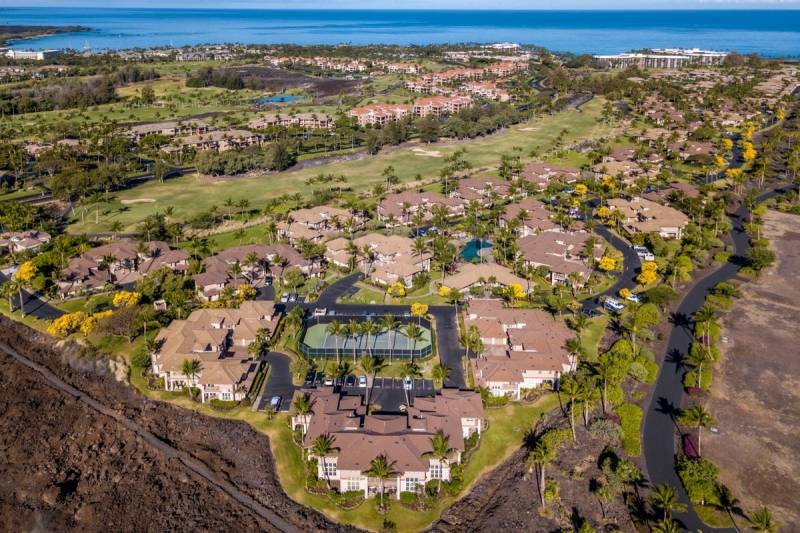 aerial view of waikoloa townhomes