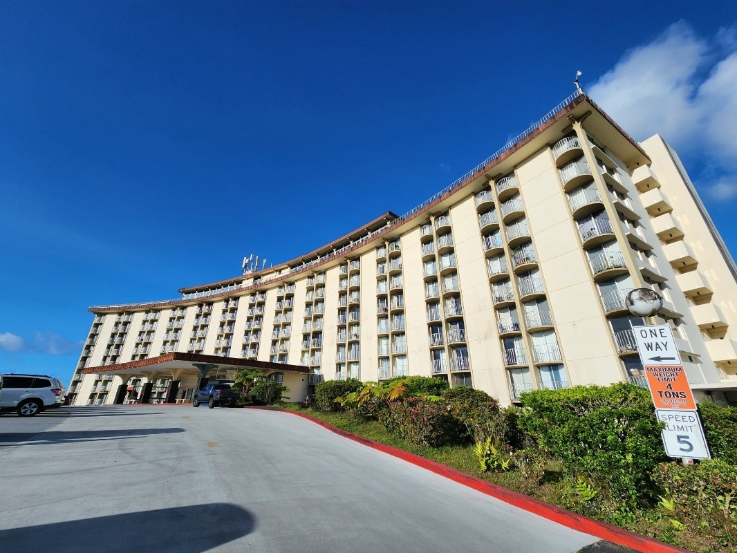 1 Bedroom Condo With Views of Mauna Kea and Mauna Loa Hawaii