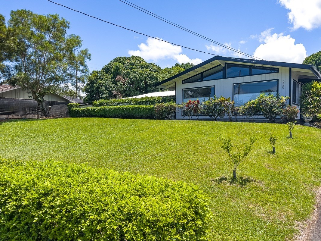 Newly Updated Waiakea Home, A Must See Hawaii Real Estate Market