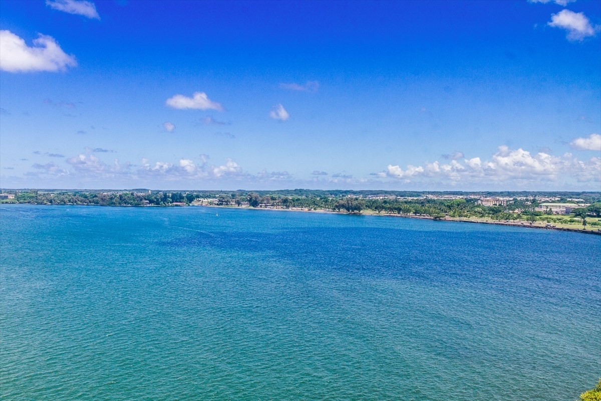 Penthouse Unit with a Heart Bursting Views of Hilo Bay and the