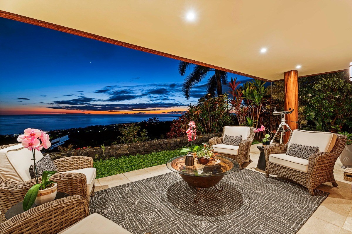 This Elegant Resort Style Residence Boasts Unprecedented 180 Degree Ocean and Kona Coastline Views - Hawaii Real Estate Market & Trends - Vimarsana News