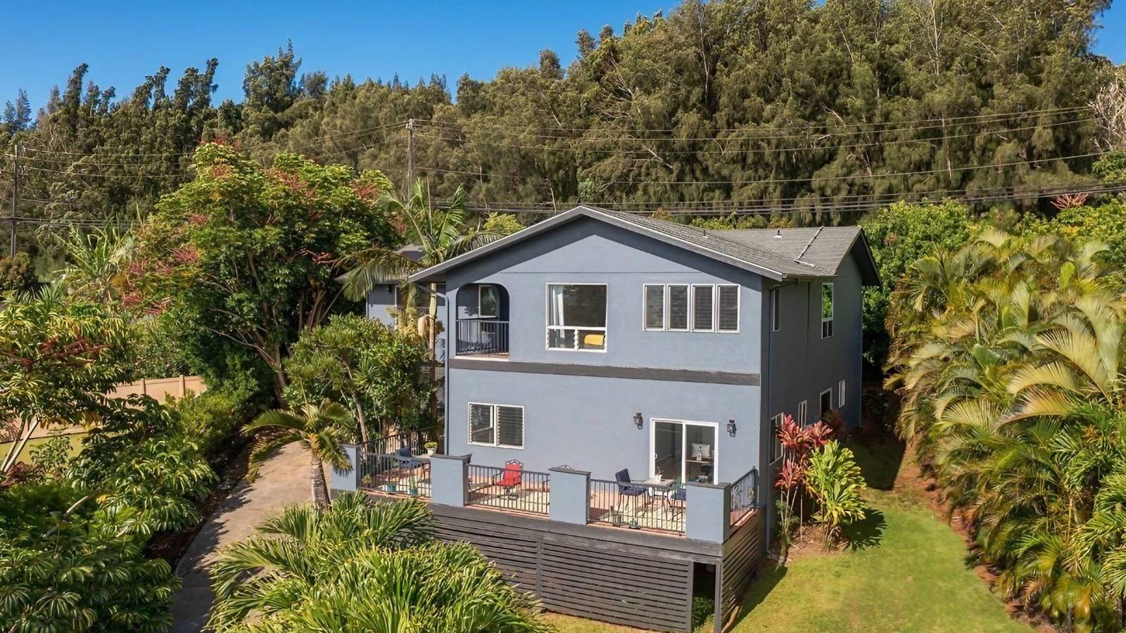 Custom Home Full of Charm at the Top of the Kai Ikena Subdivision in