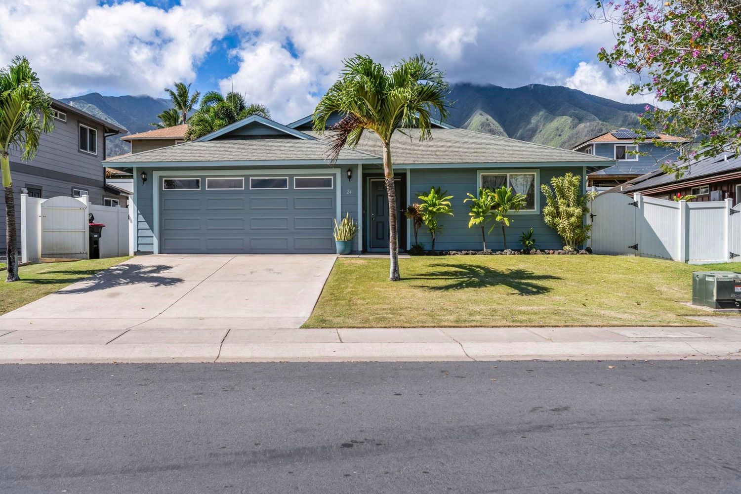 3 Bedroom Waikapu Gardens Home Hawaii Real Estate Market & Trends