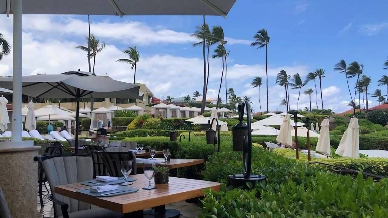 Dining Out in Maui... Your Table Awaits! Hawaii Real Estate Market
