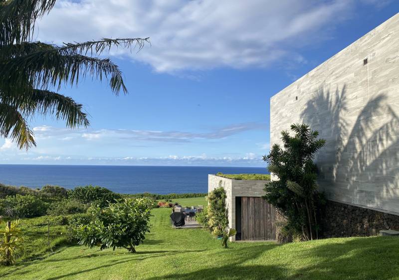  454 Hoolawa Rd, Haiku Maui HI - off the grid oceanfront estate on 2 acres