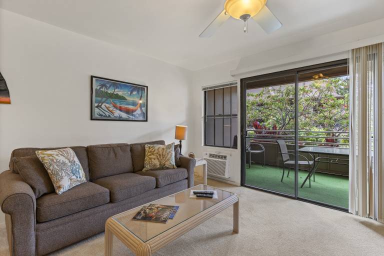 Delightful 1 Bedroom Condo Unit at Kihei Bay Vista Hawaii Real Estate