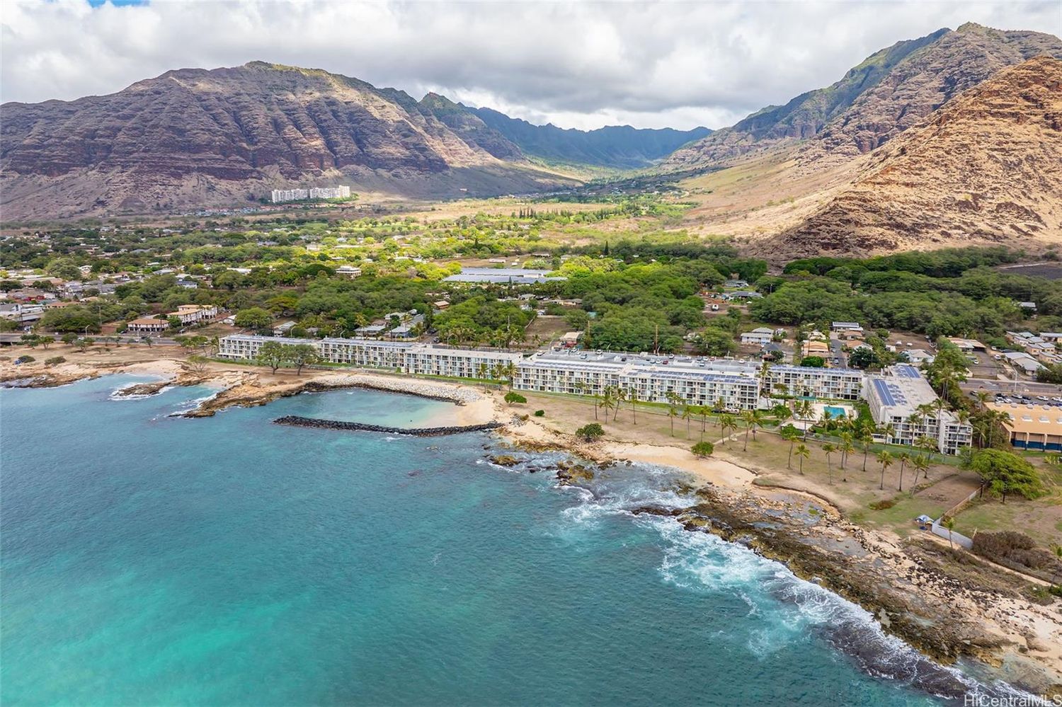 Incredible One Bedroom Oceanfront Unit in Makaha Surfside Hawaii Real