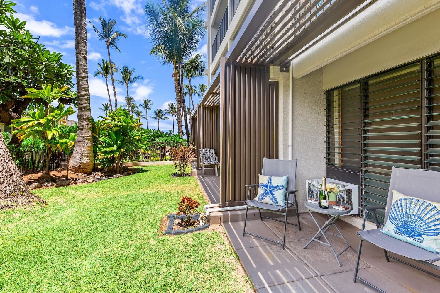 Charming Vacation Rental Unit at Kihei Akahi Hawaii Real Estate