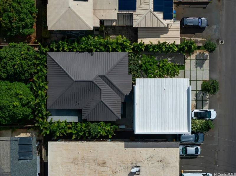 overhead view of honolulu building for sale 